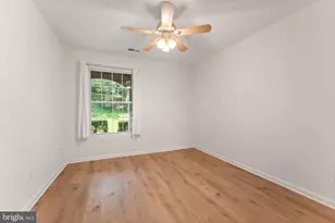 20453 Chesapeake Square, Sterling, VA 20165 - Photo 29