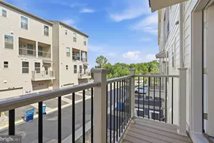 19714 Misty Moss Sq, Ashburn, VA 20147 - Photo 9