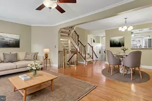 21744 Leatherleaf Cir, Sterling, VA 20164 - Photo 13