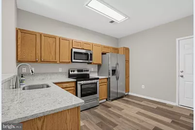 43620 Hampshire Crossing Square, Leesburg, VA 20176 - Photo 7
