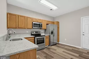 43620 Hampshire Crossing Square, Leesburg, VA 20176 - Photo 7