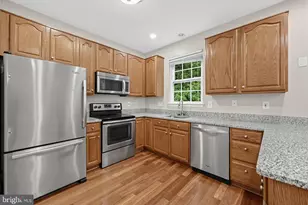 21588 Bankbarn Terrace, Broadlands, VA 20148 - Photo 7