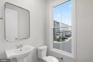42104 Picasso Sq, Ashburn, VA 20148 - Photo 15