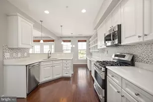 42183 Shorecrest Terrace, Aldie, VA 20105 - Photo 15