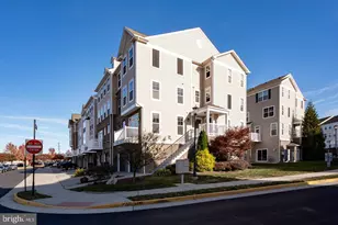 42183 Shorecrest Terrace, Aldie, VA 20105 - Photo 3