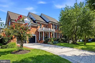 18441 Lanier Island Square, Leesburg, VA 20176 - Photo 1