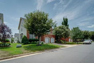 43320 Barnstead Dr, Ashburn, VA 20148 - Photo 3