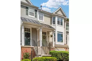 20547 Warburton Bay Square, Sterling, VA 20165 - Photo 3