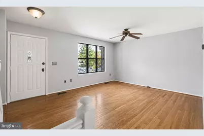 34 Millard Court, Sterling, VA 20165 - Photo 5