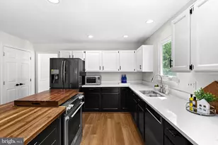 46415 Hampshire Station Dr, Sterling, VA 20165 - Photo 29