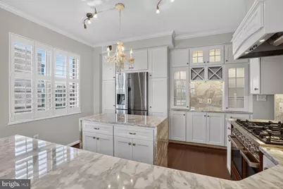 19375 Cypress Ridge Terrace #1118, Leesburg, VA 20176 - Photo 5
