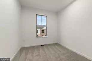 19675 Sepia Sq, Ashburn, VA 20147 - Photo 35