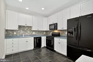 20577 Rosewood Manor Square, Ashburn, VA 20147 - Photo 13