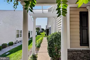 20577 Rosewood Manor Square, Ashburn, VA 20147 - Photo 5