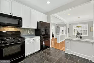 20577 Rosewood Manor Square, Ashburn, VA 20147 - Photo 11