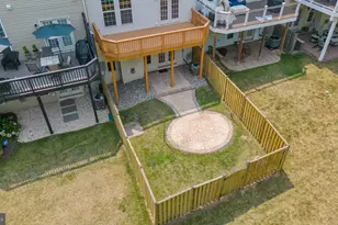 330 Caldwell Terrace SE, Leesburg, VA 20175 - Photo 5