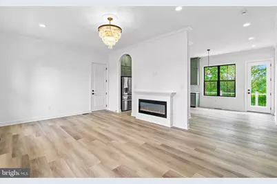 45 S Loudoun Street #A-1, Lovettsville, VA 20180 - Photo 5