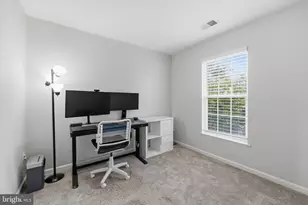 43297 Chokeberry Square, Ashburn, VA 20147 - Photo 19