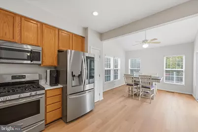 43297 Chokeberry Square, Ashburn, VA 20147 - Photo 9