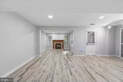 43297 Chokeberry Square, Ashburn, VA 20147 - Photo 21