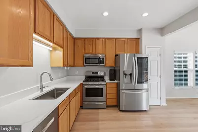 43297 Chokeberry Square, Ashburn, VA 20147 - Photo 7