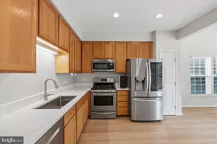 43297 Chokeberry Square, Ashburn, VA 20147 - Photo 7