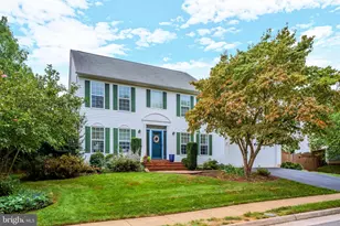 303 Oakcrest Manor Dr NE, Leesburg, VA 20176 - Photo 1