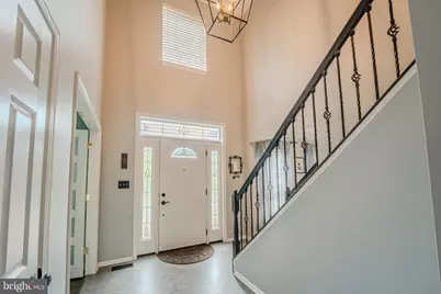 303 Oakcrest Manor Drive NE, Leesburg, VA 20176 - Photo 3