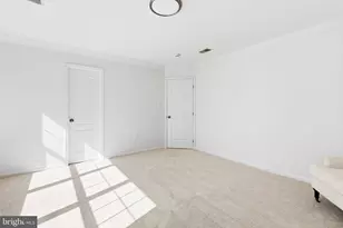 43016 Hedgeapple Ct, Ashburn, VA 20147 - Photo 35