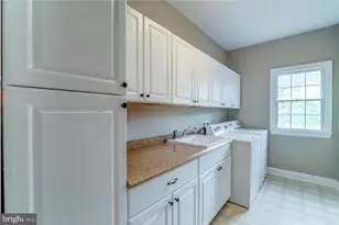 43446 Freeport, Sterling, VA 20166 - Photo 13
