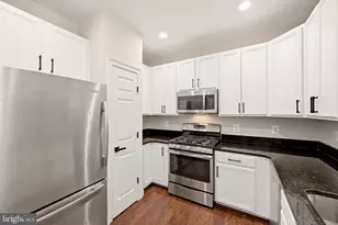 46368 Utica Square, Sterling, VA 20165 - Photo 13