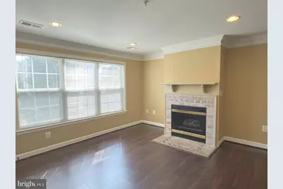 675 Constellation Square SE #B, Leesburg, VA 20175 - Photo 5