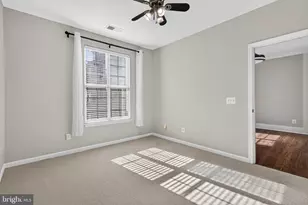 21191 McFadden Square, Sterling, VA 20165 - Photo 25