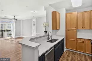 21191 McFadden Square, Sterling, VA 20165 - Photo 13