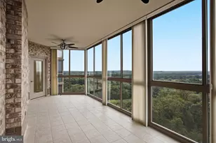 19355 Cypress Ridge Terrace, Leesburg, VA 20176 - Photo 21
