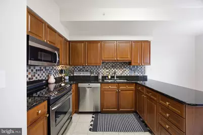 19355 Cypress Ridge Terrace #1017, Leesburg, VA 20176 - Photo 7