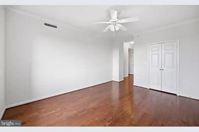 19355 Cypress Ridge Terrace #1017, Leesburg, VA 20176 - Photo 13