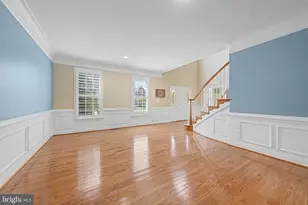 25566 Mimosa Tree Ct, Chantilly, VA 20152 - Photo 11