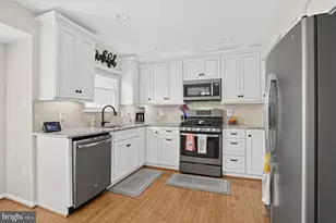46701 Corkwing Square, Sterling, VA 20164 - Photo 3