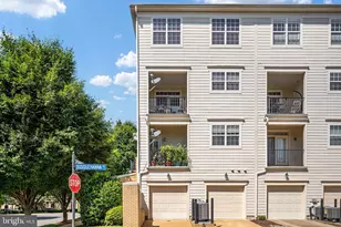 43643 McDowell Sq, Leesburg, VA 20176 - Photo 23