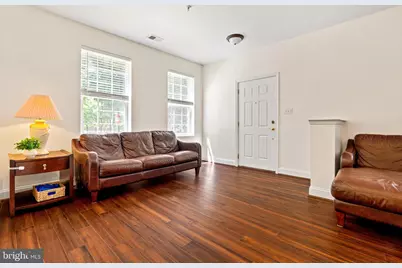 43643 McDowell Square, Leesburg, VA 20176 - Photo 9