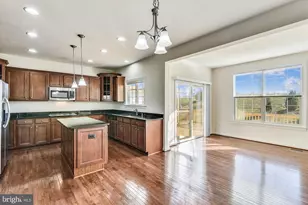 25202 Prairie Fire Square, Aldie, VA 20105 - Photo 11