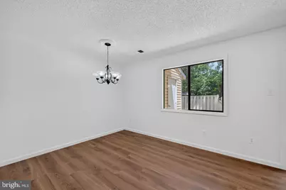 28 Wedgedale Drive, Sterling, VA 20164 - Photo 5