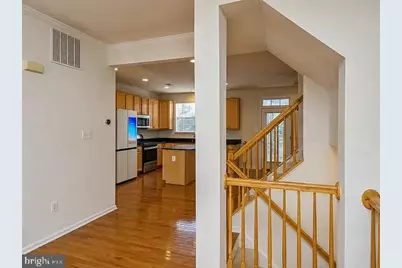 21755 Flora Springs Terrace, Ashburn, VA 20147 - Photo 3