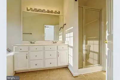 21755 Flora Springs Terrace, Ashburn, VA 20147 - Photo 17