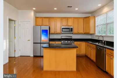 21755 Flora Springs Terrace, Ashburn, VA 20147 - Photo 5