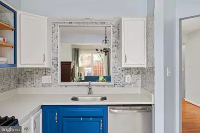 439 Nikki Terrace SE, Leesburg, VA 20175 - Photo 5
