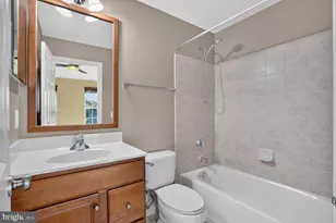 25090 Lomax Terrace, Chantilly, VA 20152 - Photo 23