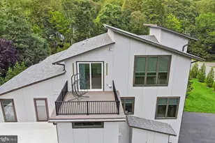 45449 Persimmon Ln, Sterling, VA 20165 - Photo 89