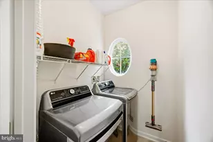 25091 Gunnery Square, Chantilly, VA 20152 - Photo 9